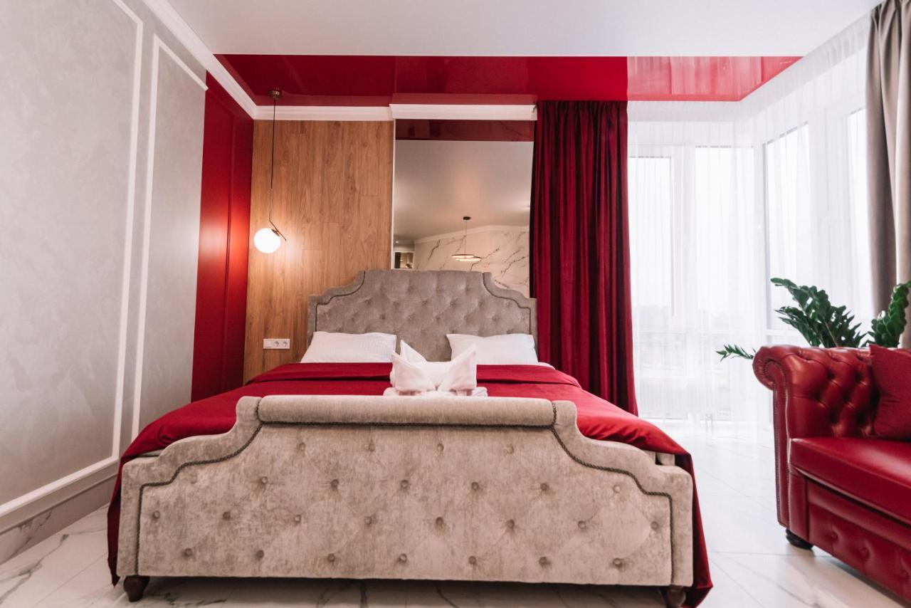 Royal Tower Vip Smart Apartments 4 Kyiv Exterior photo