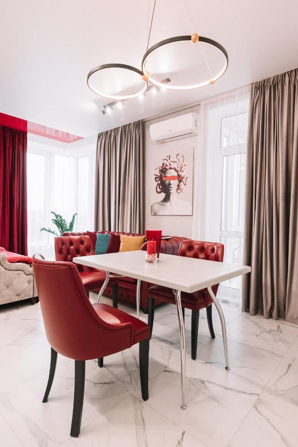 Royal Tower Vip Smart Apartments 4 Kyiv Exterior photo