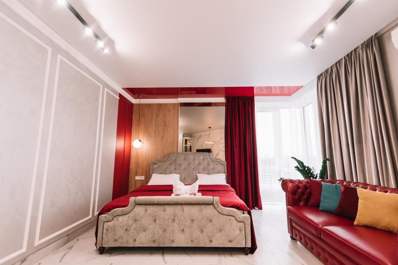 Royal Tower Vip Smart Apartments 4 Kyiv Exterior photo